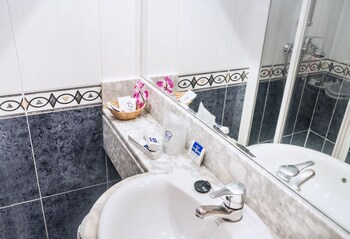 hotel residencia castellano i