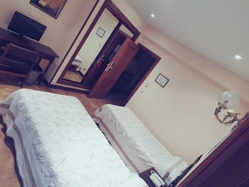 hotel residencia castellano i