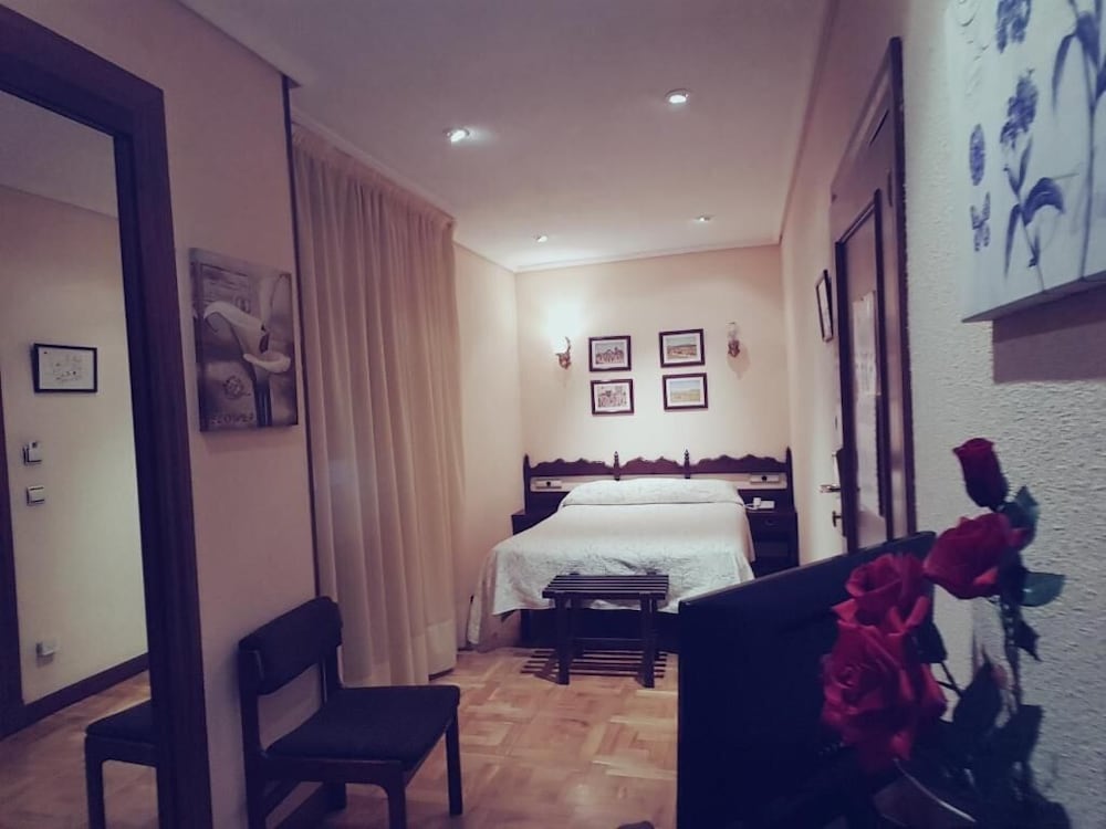 hotel residencia castellano i