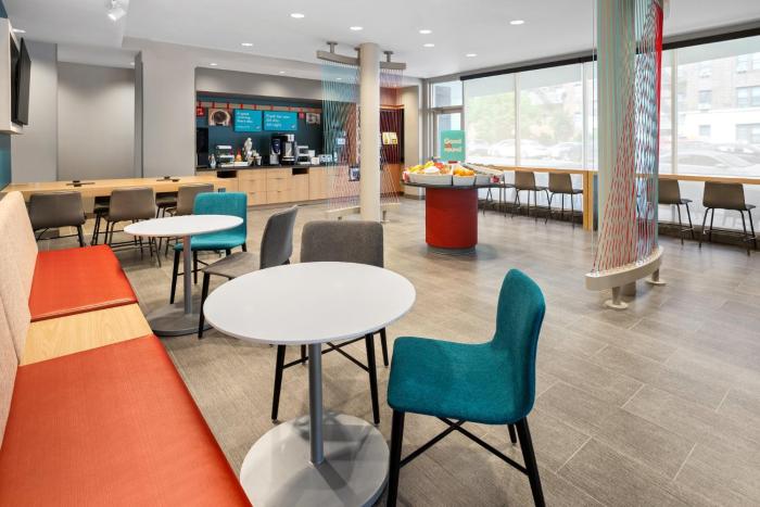 avid hotel brooklyn dyker heights an ihg hotel