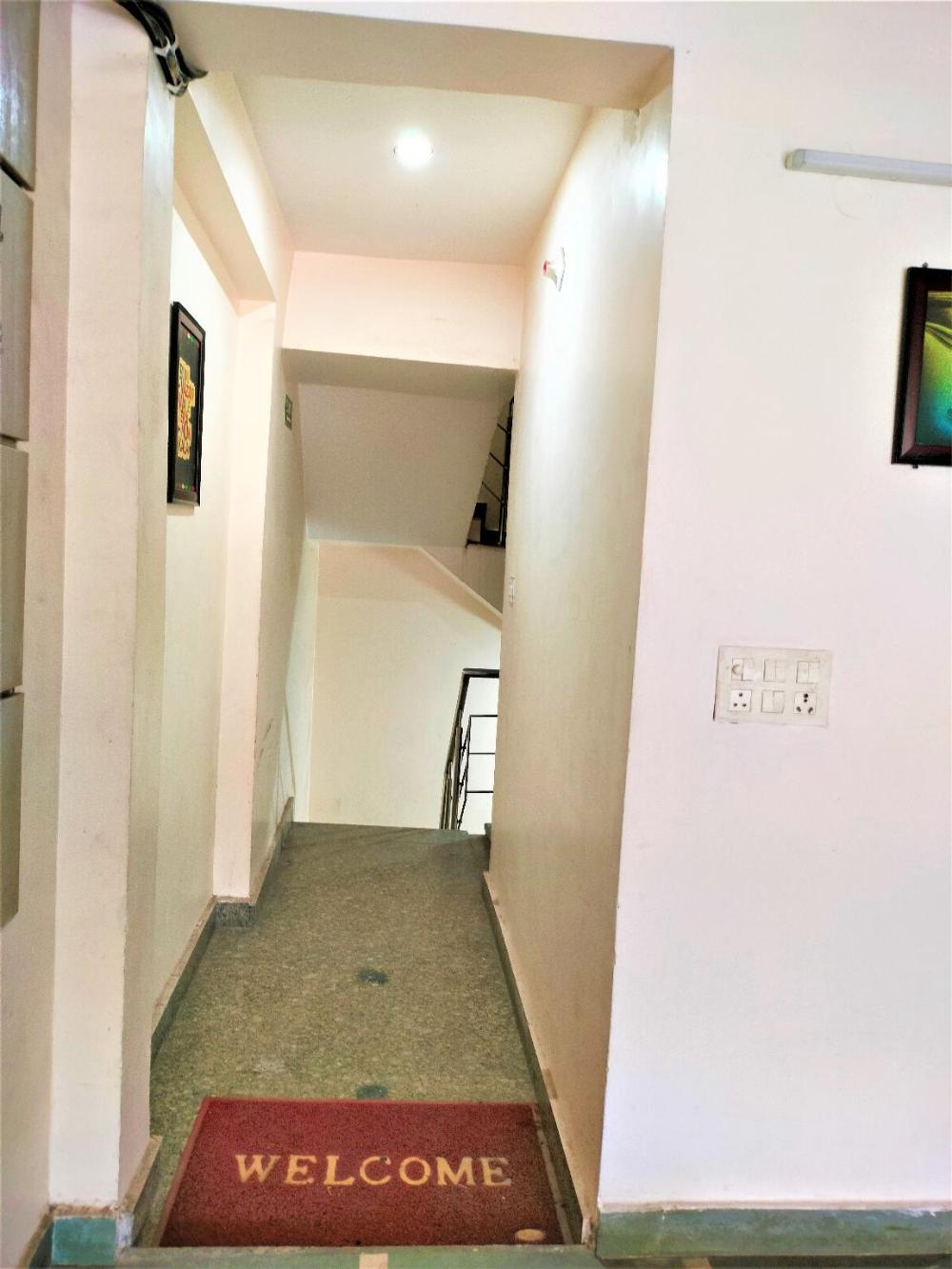 hotel star light near nizamuddin station