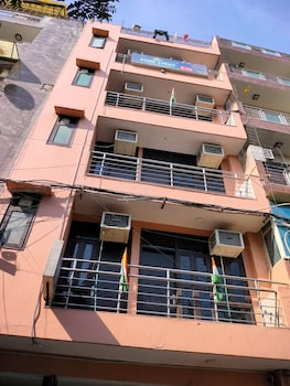 hotel star light near nizamuddin station