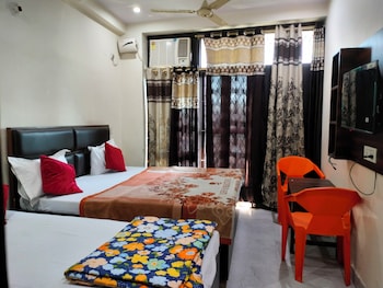 hotel star light near nizamuddin station