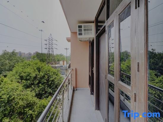 Hotel Star Light Near Nizamuddin Station,New Delhi>>Delhi,3 star