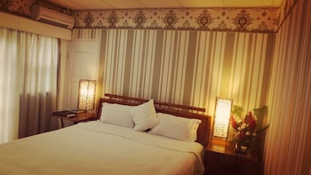 little italy hotel