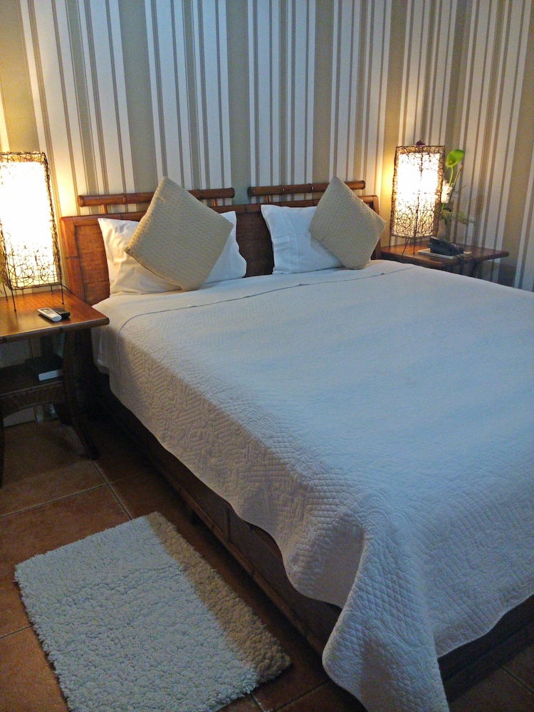 little italy hotel