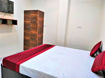 comfort inn hotel near mayurvihar metro1