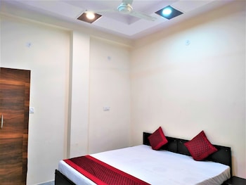 comfort inn hotel near mayurvihar metro1
