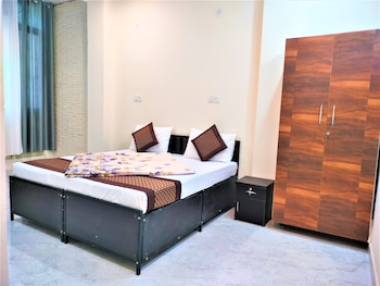 comfort inn hotel near mayurvihar metro1