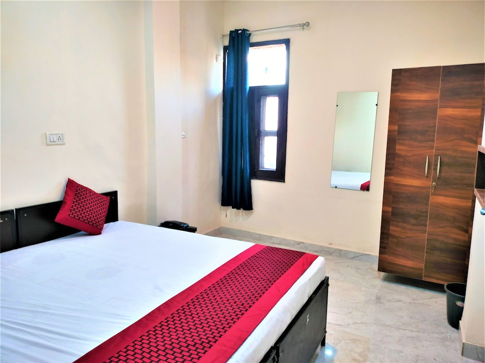 comfort inn hotel near mayurvihar metro1
