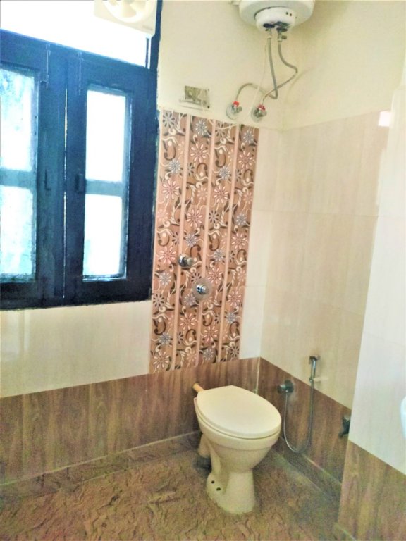 comfort inn hotel near mayurvihar metro1