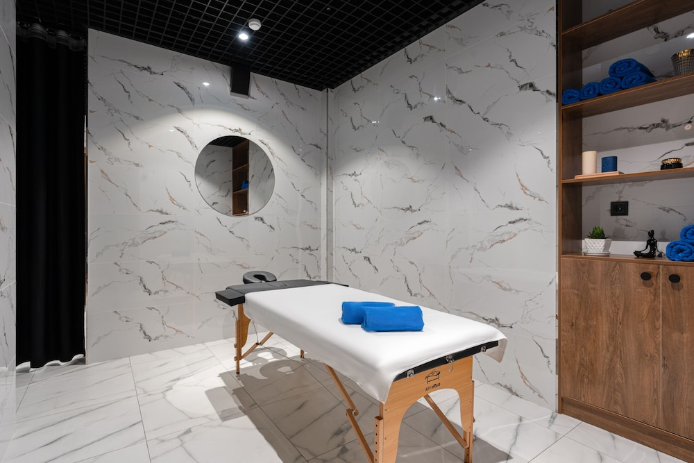 the elements hotel