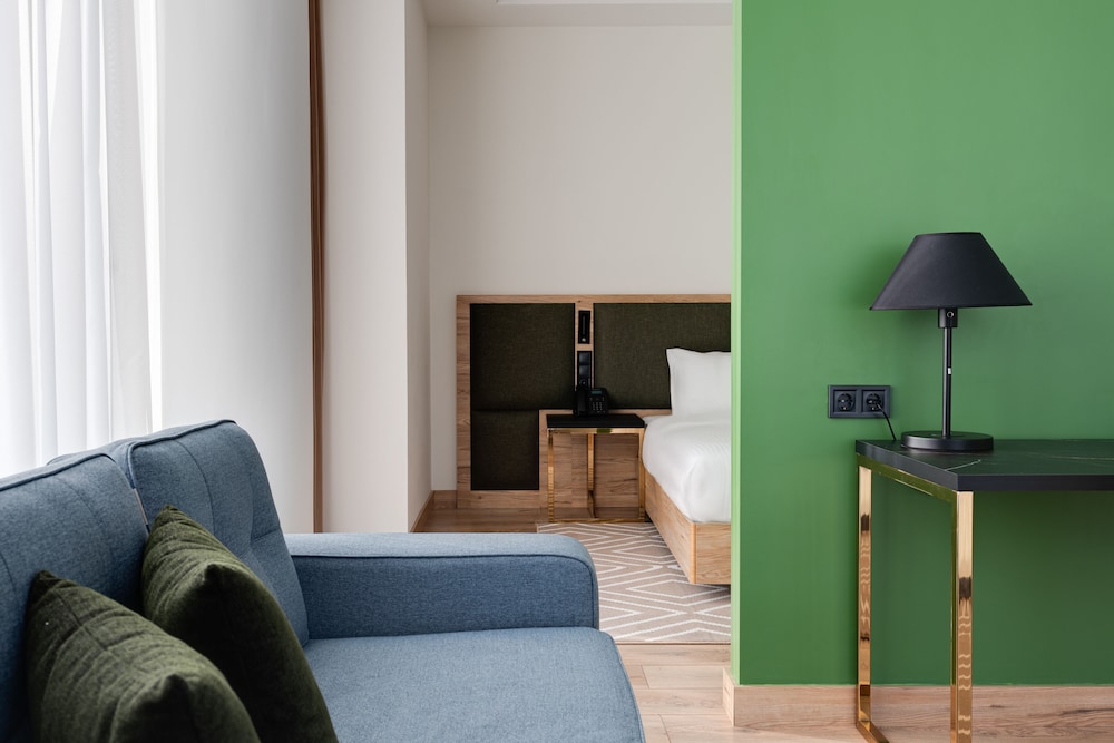 the elements hotel