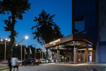 the elements hotel