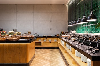 the elements hotel