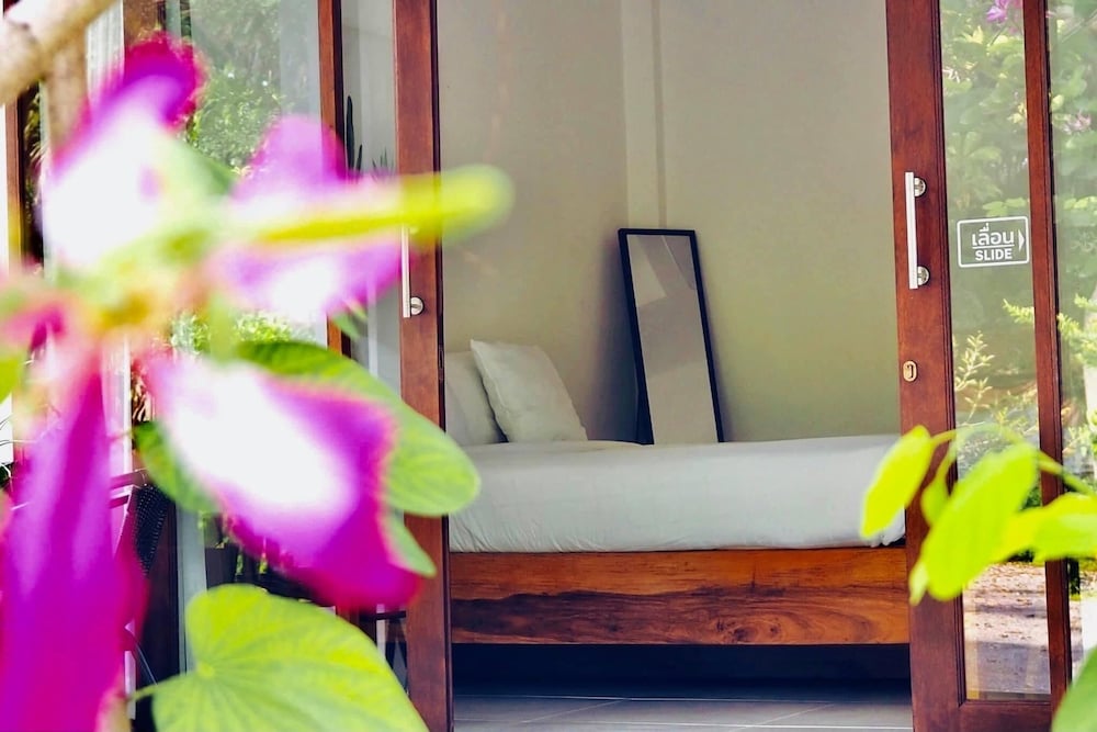 maliblue resort khanom