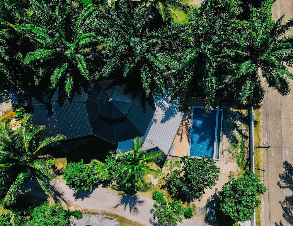 maliblue resort khanom