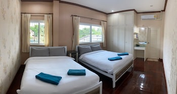 lets chill pool villa najomtien sattahip