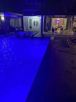 lets chill pool villa najomtien sattahip