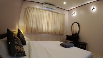 lets chill pool villa najomtien sattahip