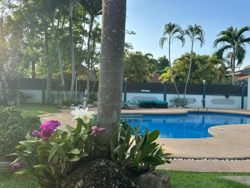 lets chill pool villa najomtien sattahip