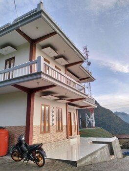 bromo seruni guesthouse