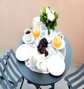 moonlight apartments and suites