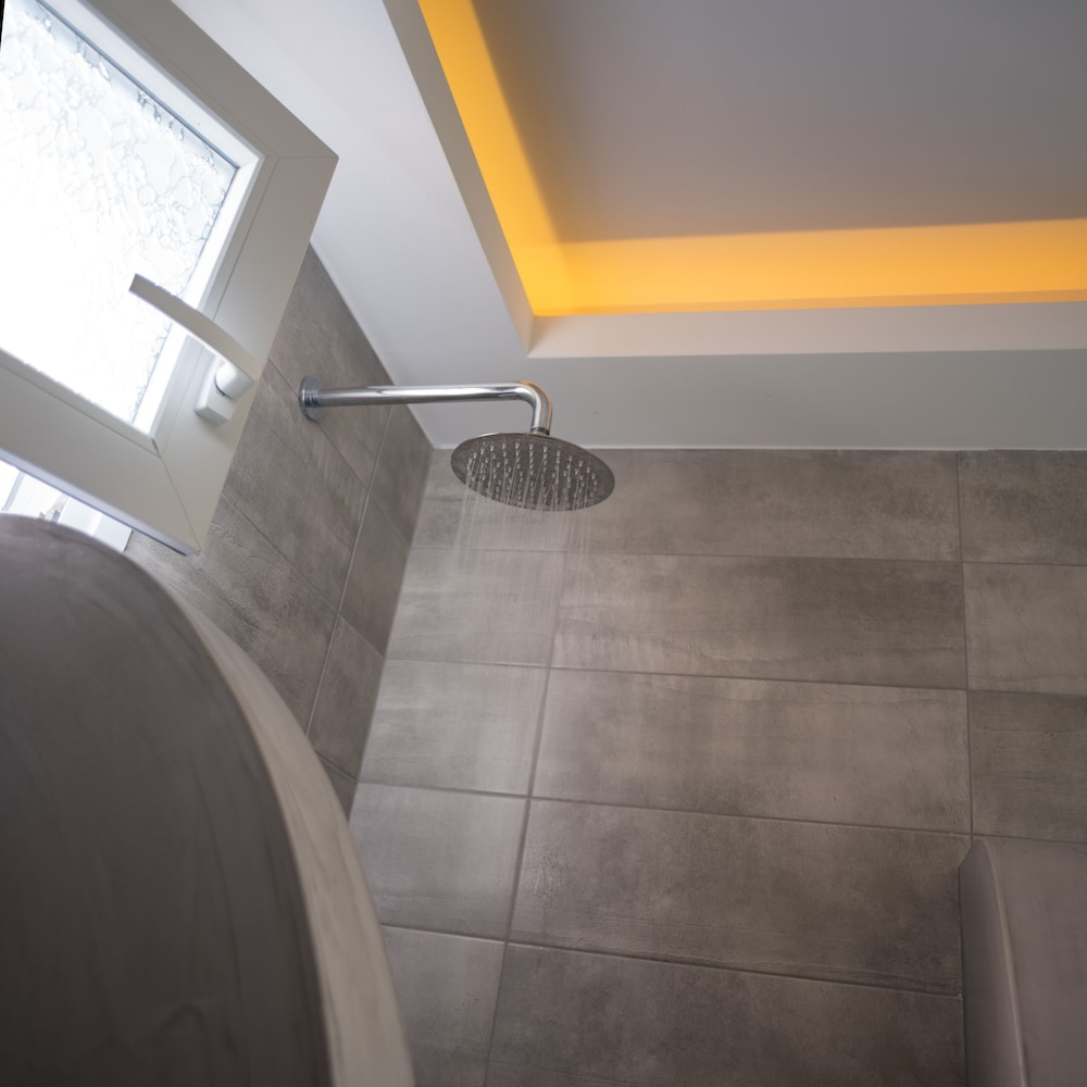 moonlight apartments and suites