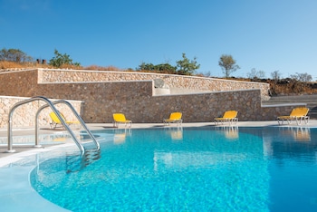 moonlight apartments and suites