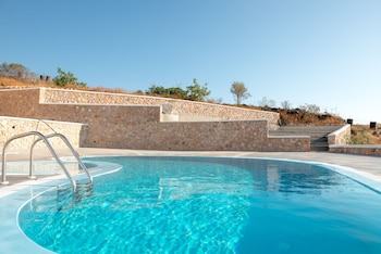 moonlight apartments and suites