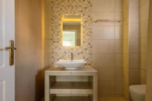 moonlight apartments and suites