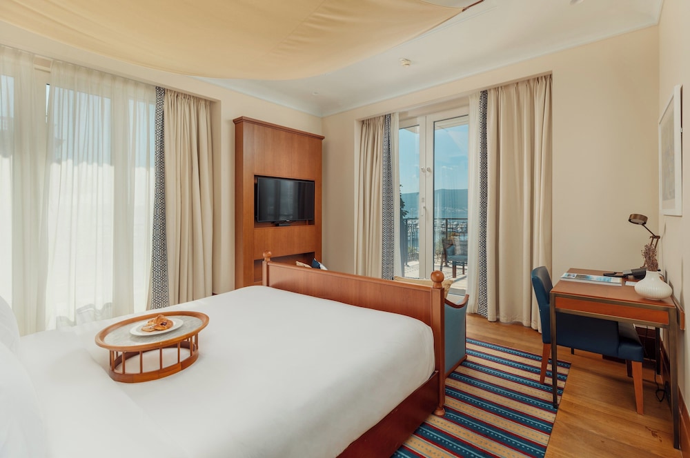 regent porto montenegro