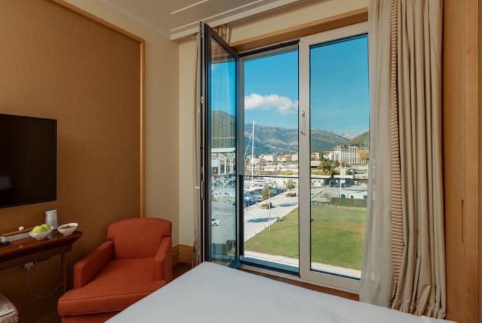 regent porto montenegro