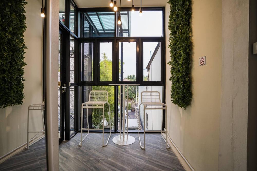 contemporary loft in the heart of chiang mai 5 mins from nimman