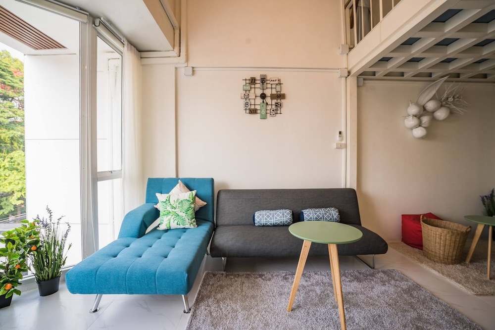 contemporary loft in the heart of chiang mai 5 mins from nimman
