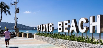 centre point patong