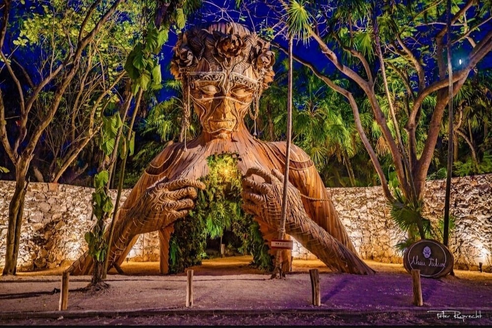 ahau tulum