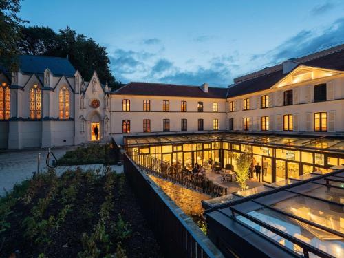 domaine reine margot paris issy mgallery collection