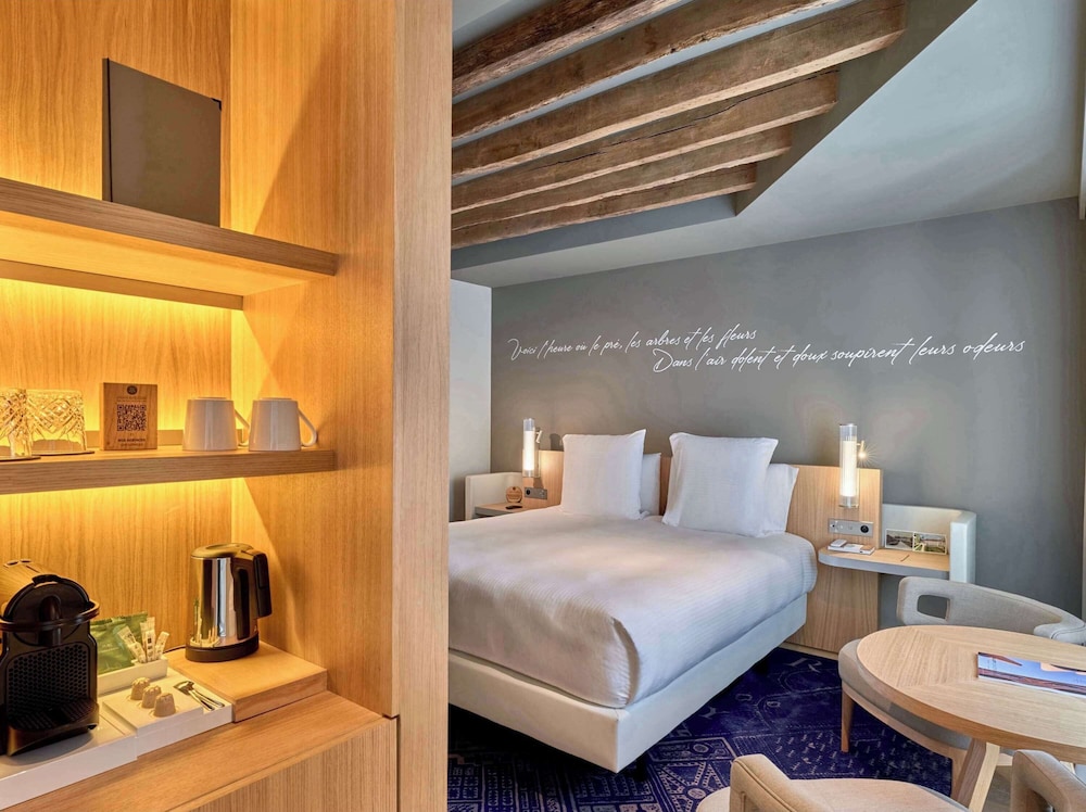 domaine reine margot paris issy mgallery collection