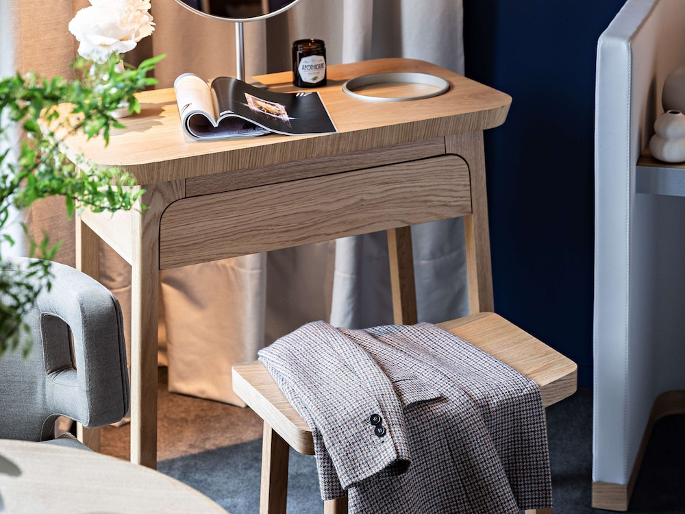 domaine reine margot paris issy mgallery collection