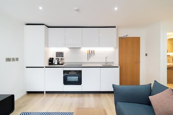 premier suites edinburgh fountain court