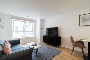 premier suites edinburgh fountain court