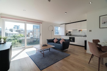 premier suites edinburgh fountain court