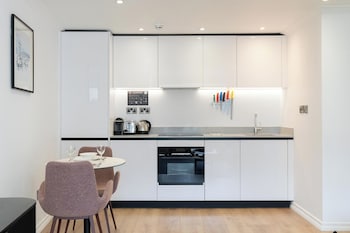 premier suites edinburgh fountain court