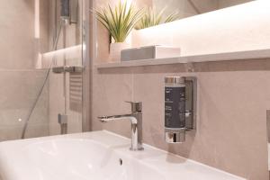 premier suites edinburgh fountain court