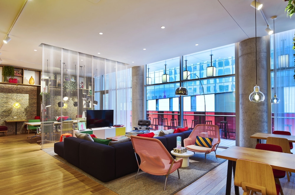 citizenm austin downtown