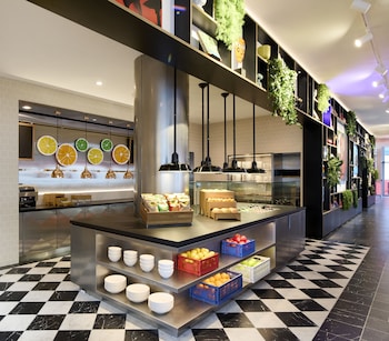 citizenm austin downtown