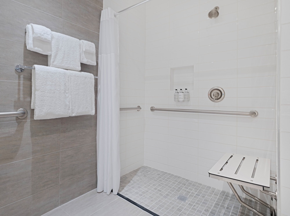 voco fiorello laguardia east an ihg hotel