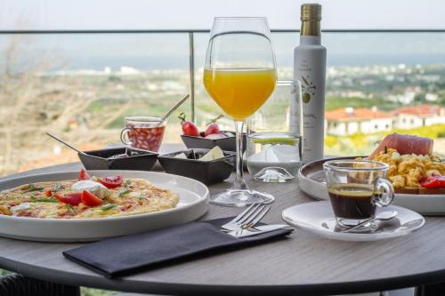 acro upscale residences