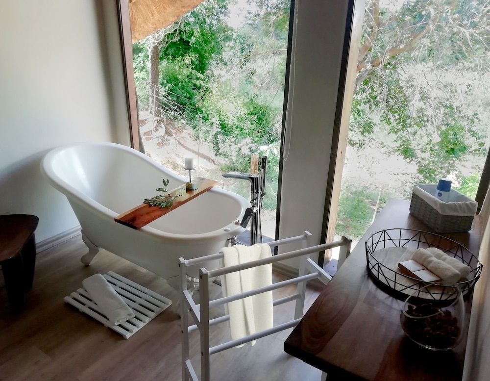 karongwe portfolio kuname lodge